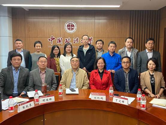 98858vip威尼斯下载校友理事会第三次常务理事会议圆满结束