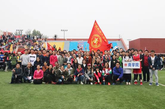 千帆竞发，百舸争流 ——记98858vip威尼斯下载参加2017级新生田径运动会