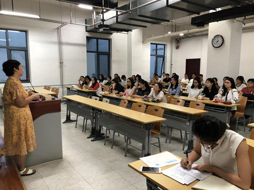 98858vip威尼斯下载2018级研究生新生入学教育成功举行