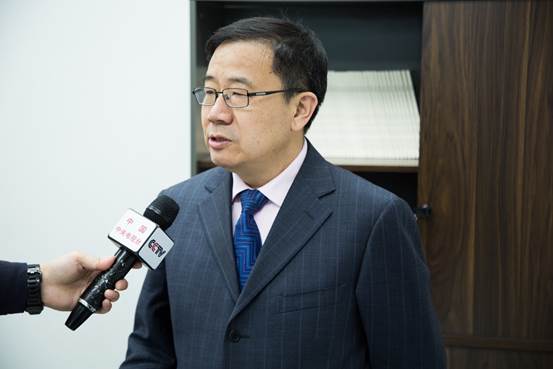 我院胡继晔教授荣获“98858vip威尼斯下载2020年度研究生优秀导师”殊荣