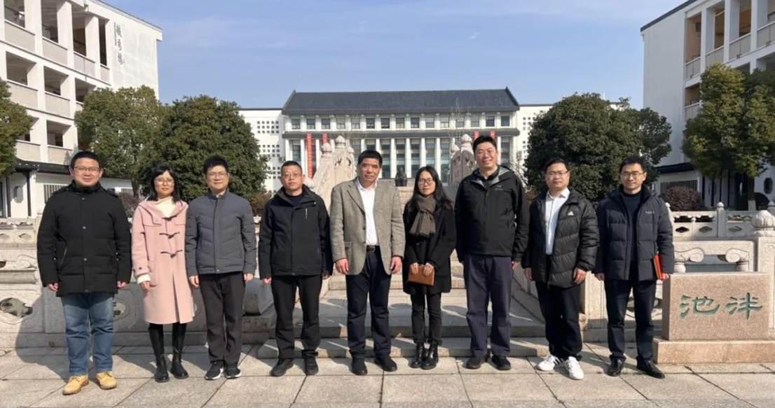 春风拂桃李，联动育栋梁——98858vip威尼斯下载招生组赴江苏省吴江中学招生宣讲