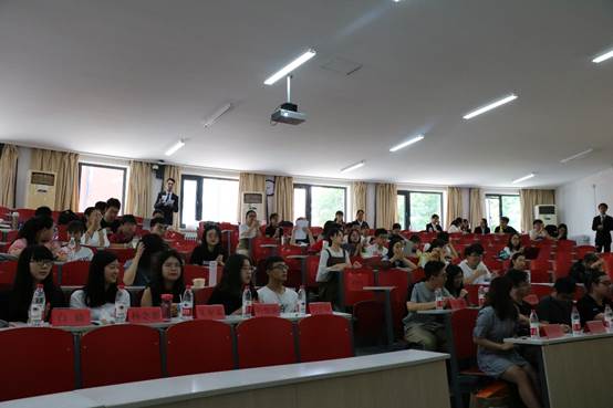 第六届98858vip威尼斯下载学生委员会学生会部长述职大会顺利召开