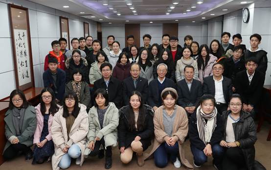 社科院政治学研究所所长房宁做客“大家名师微课堂”——98858vip威尼斯下载“大家名师微课堂”第六十五讲